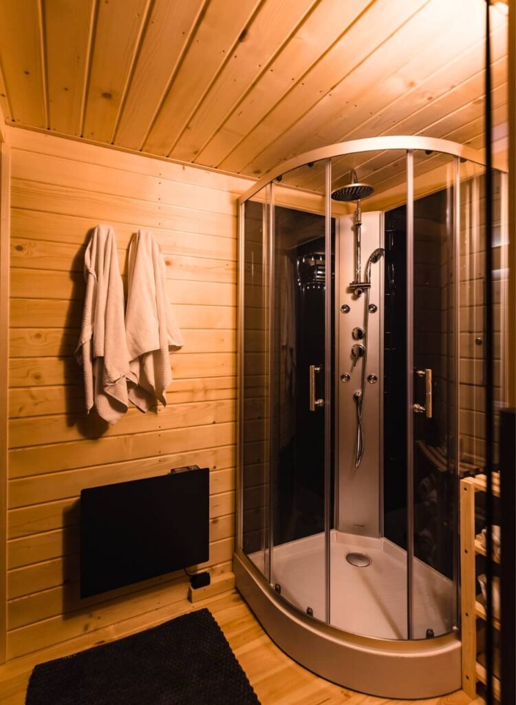 Prysznic w Saunie - SPA Hotelowe