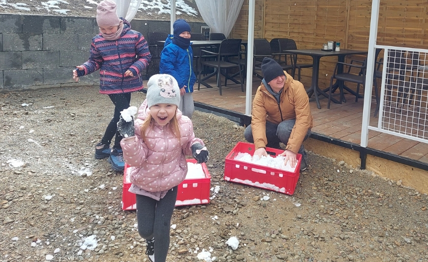 Śmigus dyngus w wersji na śnieżki